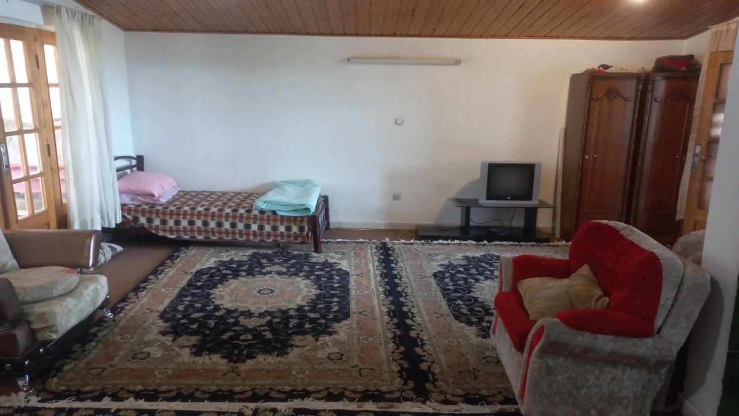 سوئیت تراسدار ویو دریا بلوار معلم حیاط باصفا|اجارهٔ کوتاه‌مدت آپارتمان و سوئیت|رامسر, |دیوار