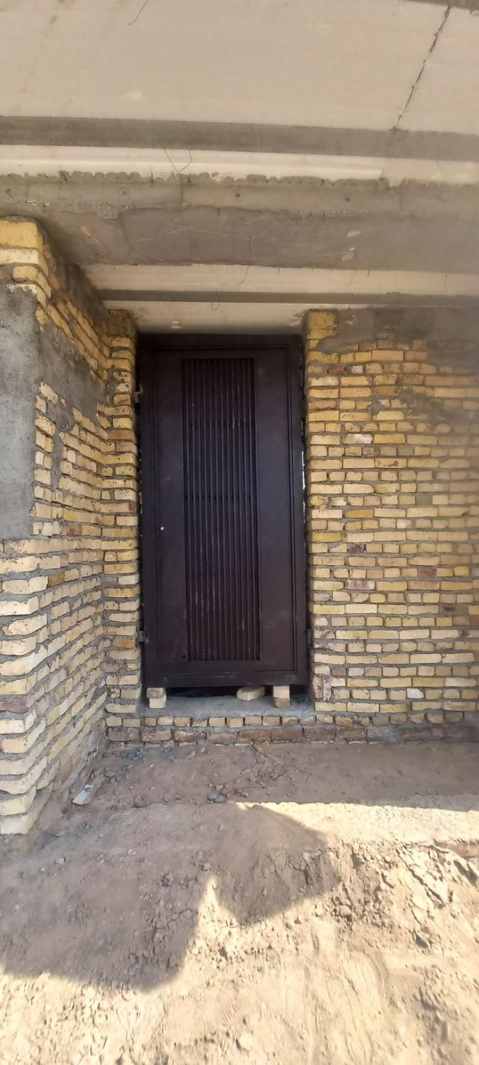 ساخت درب وپنجره اهنی|خدمات پیشه و مهارت|یزد, |دیوار