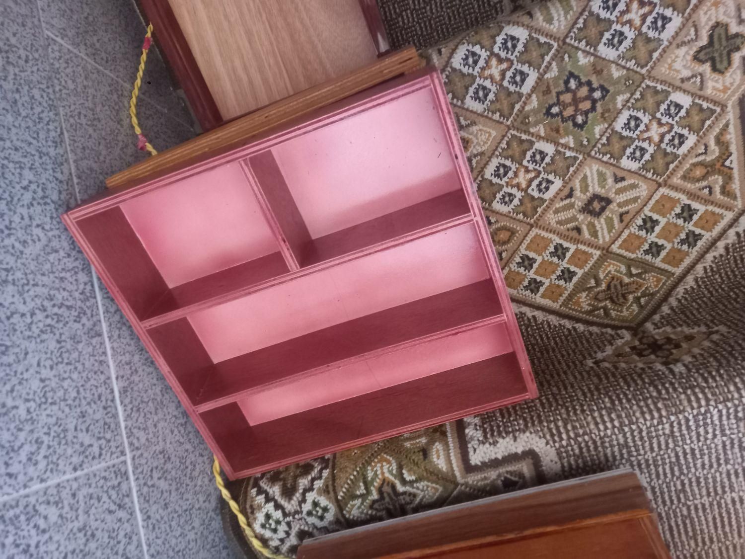 نظم دهنده وسایل اشپزخانه وارایشی واستندبرای  گل|صنایع دستی و سایر لوازم تزئینی|پیر بکران, |دیوار