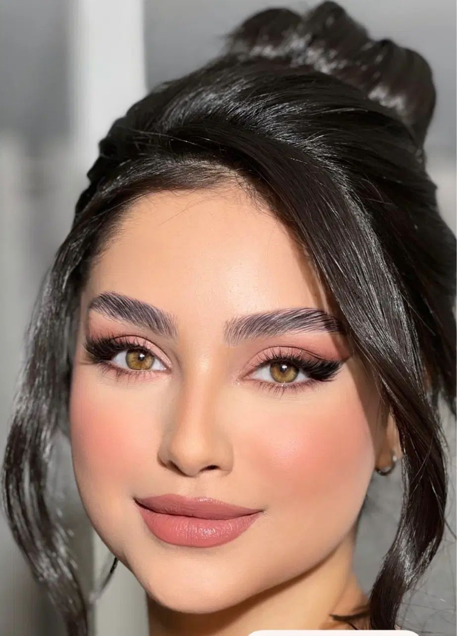 میکاپ تخصصی صورت|خدمات آرایشگری و زیبایی|کرج, کوی زنبق|دیوار