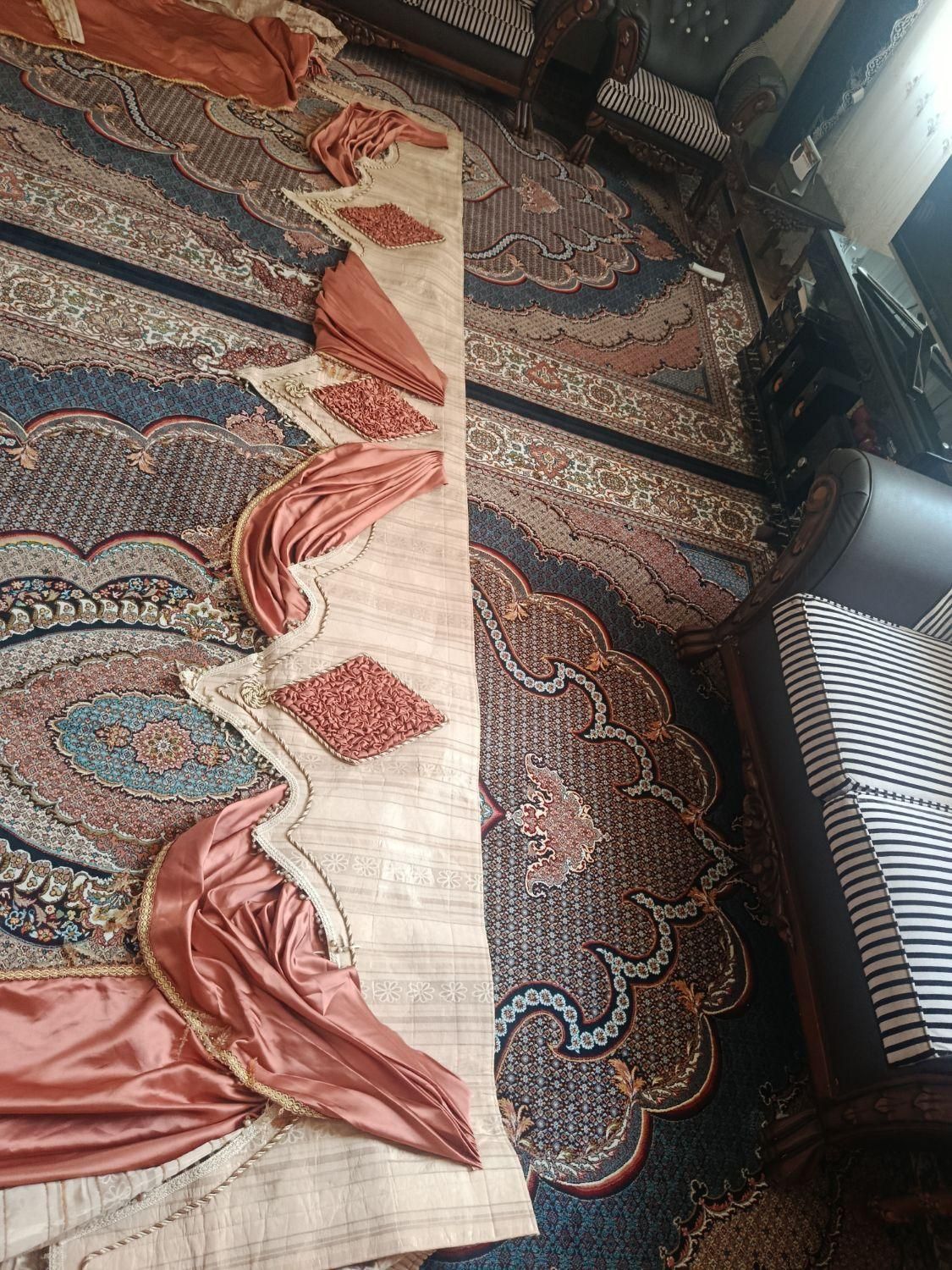 کتیبه پرده بع همراه والان بغل|پرده، رانر، رومیزی|اردبیل, |دیوار