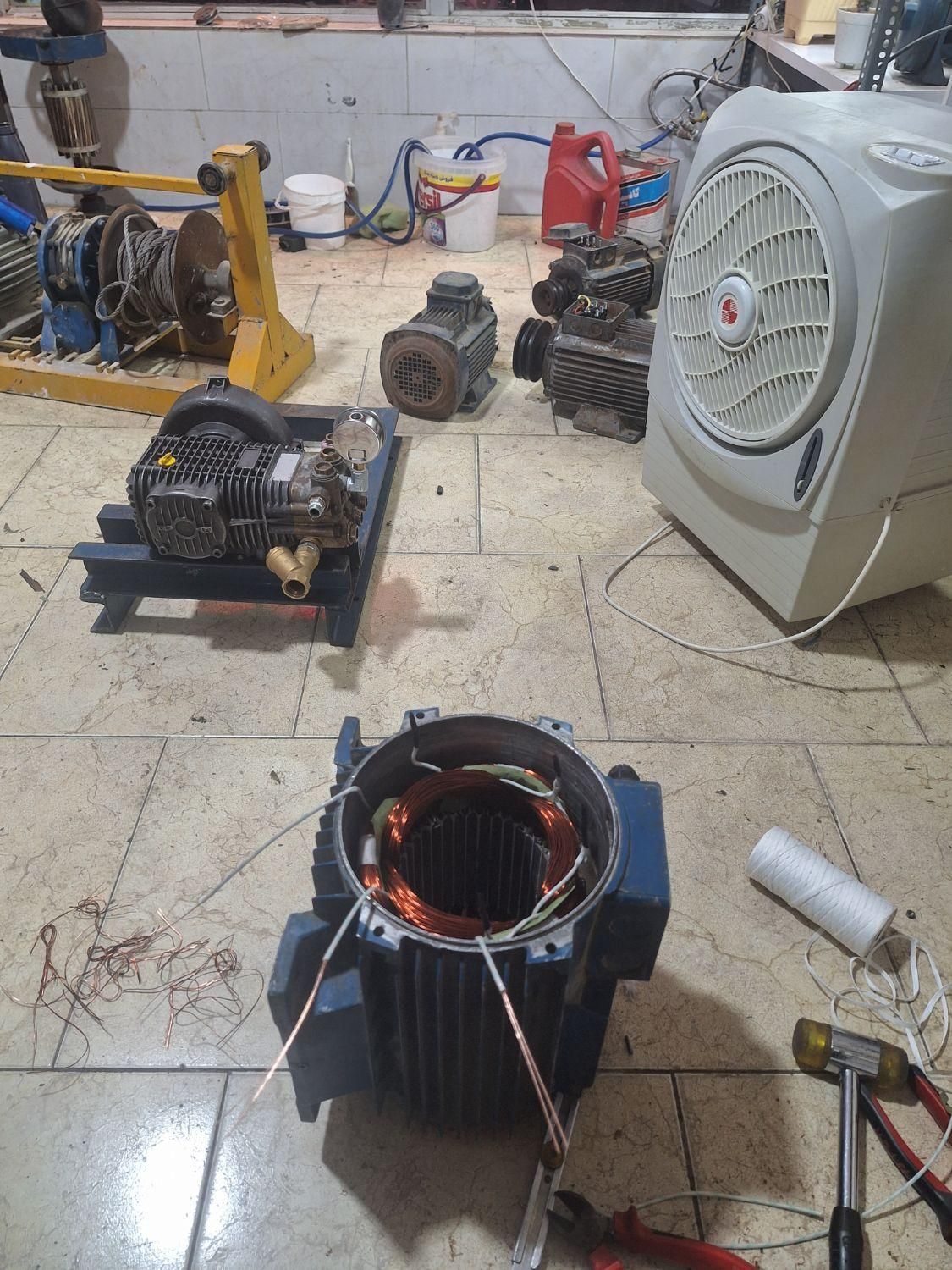 تعمیرات بالابر ساختمانی|خدمات پیشه و مهارت|اندیشه, اندیشه فاز ۱|دیوار