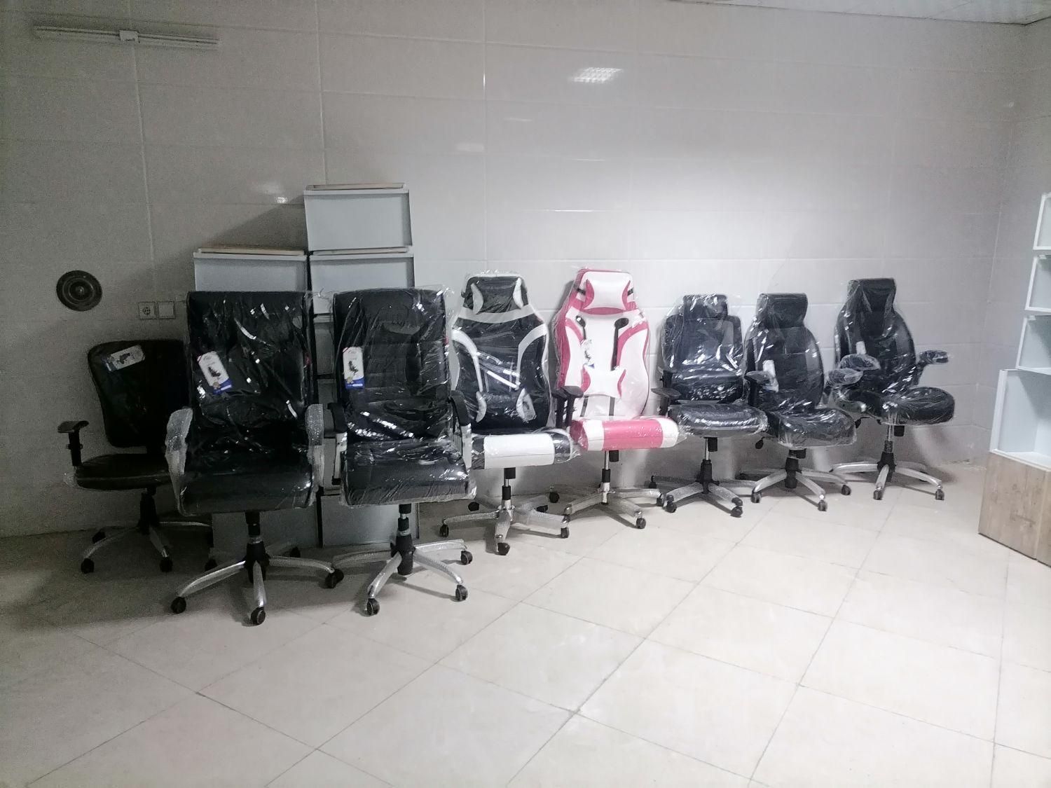 حراج انواع صندلی مدیریتی بیمکث با گارانتی|حراج|یزد, |دیوار