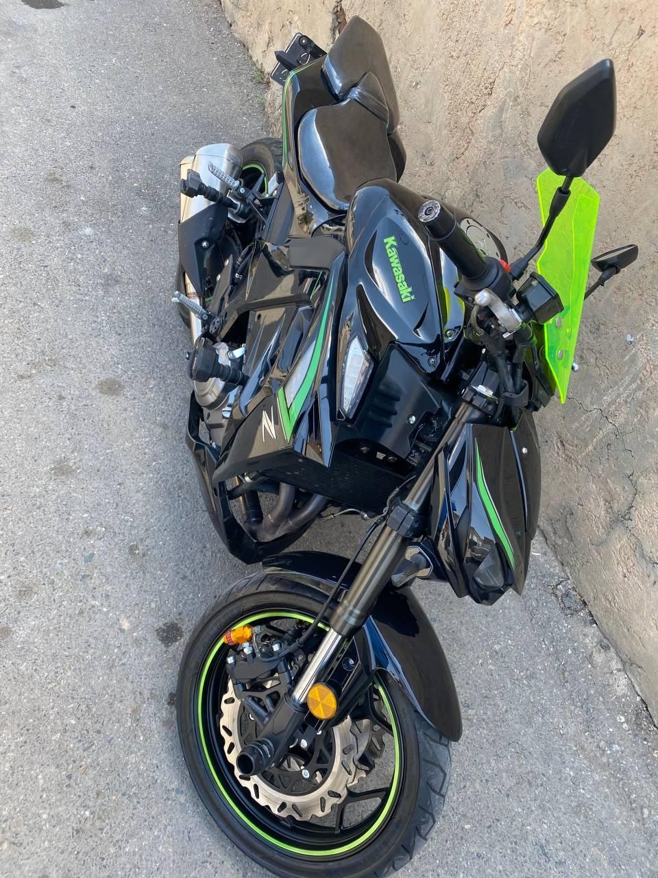 متور کاوزکی z1000مدل ۱۴۰۱|موتورسیکلت|دلیجان, |دیوار