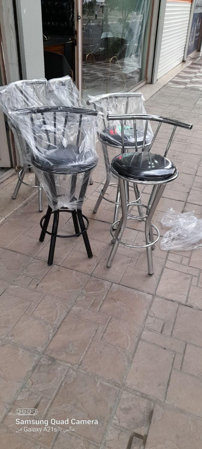 چهار پایه فلزی.صندلی اوپن. صندلی جکدار|صندلی و نیمکت|ماهدشت, |دیوار