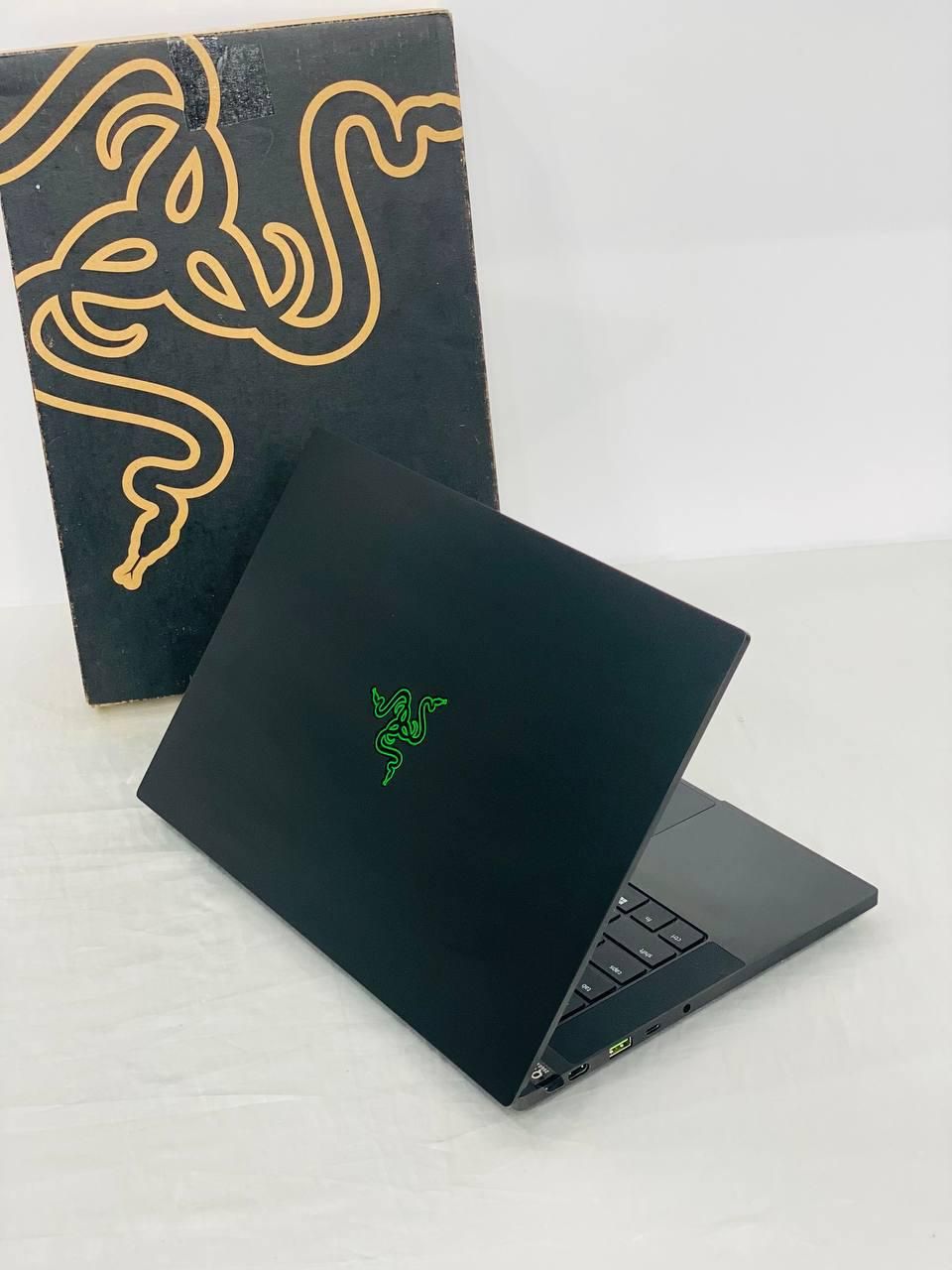 لپتاپ گیمینگ ریزرrazer rz09-0427 RYZEN 9-6900HX|رایانه همراه|تهران, میدان ولیعصر|دیوار