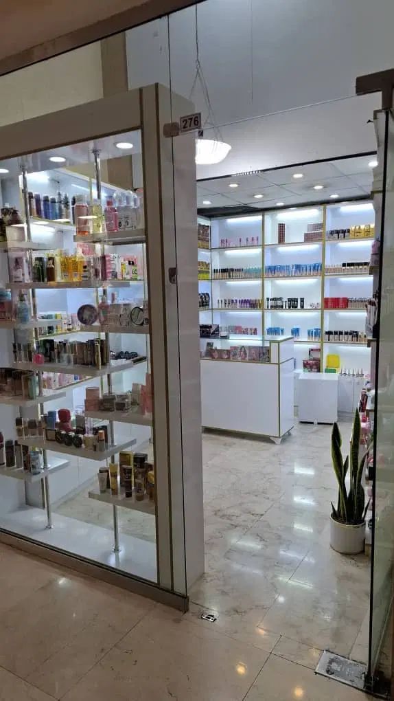 اجاره ۱۲متر مغازه همکف پاساژ پردیس کیان|اجارهٔ مغازه و غرفه|تهران, عبدل‌آباد|دیوار