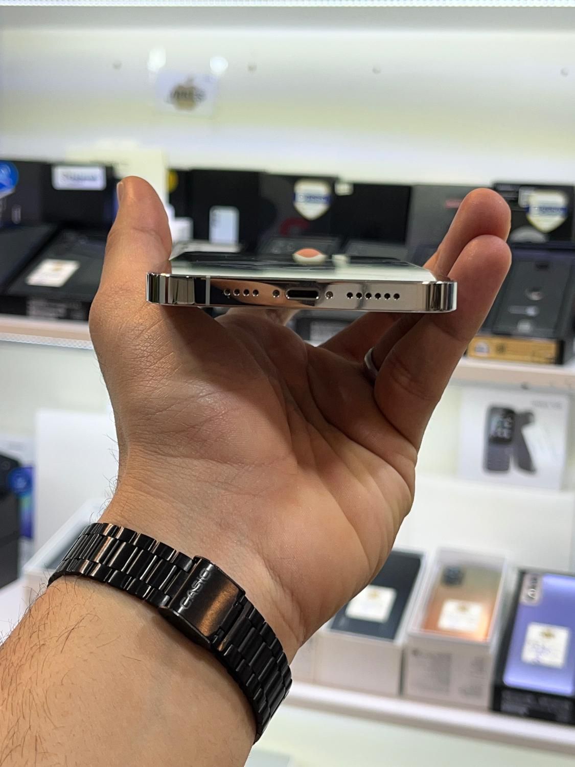 Iphone 13 pro max 256Gb ZAA خوش قیمت|موبایل|کرج, کوی امامیه|دیوار