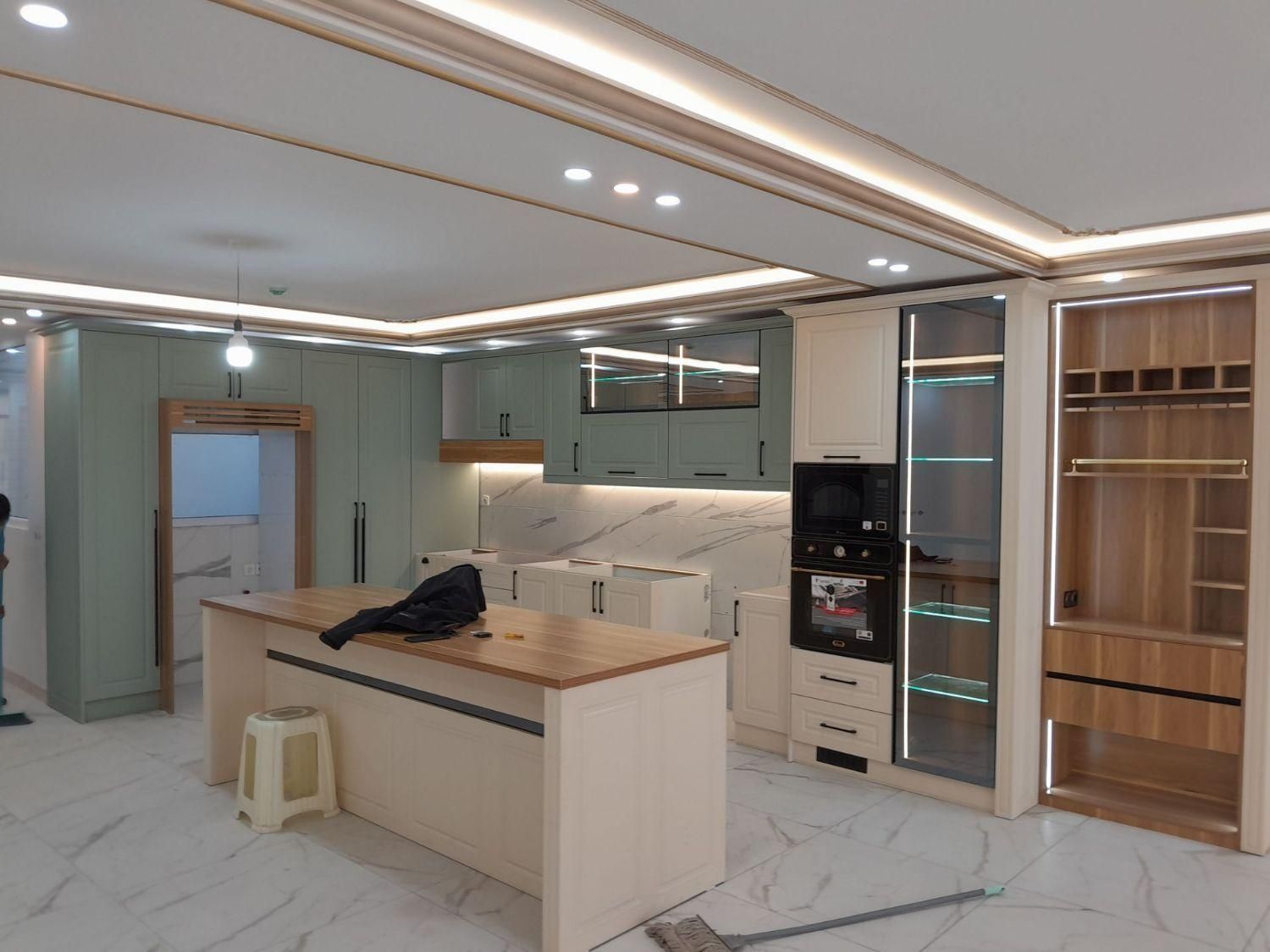 ساخت و اجرای کابینت و کمد دیواری|خدمات پیشه و مهارت|ملایر, |دیوار