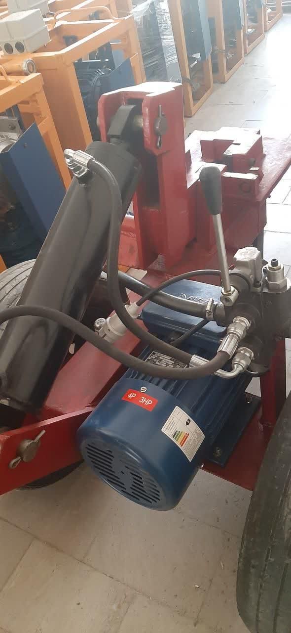 انواع بالابر ساختمانی انواع قیچی برقی فرغون|ماشین‌آلات صنعتی|قم, سراجه (۱۵ خرداد)|دیوار