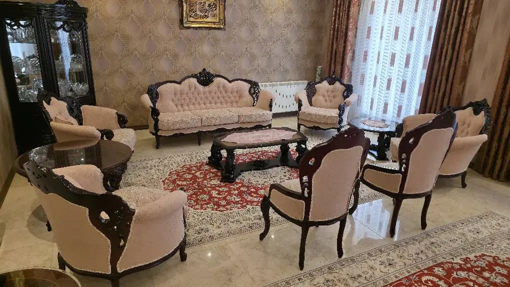 مبلمان  به همراه بوفه و آینه کنسول|مبلمان خانگی و میز عسلی|تهران, جماران (نیاوران)|دیوار