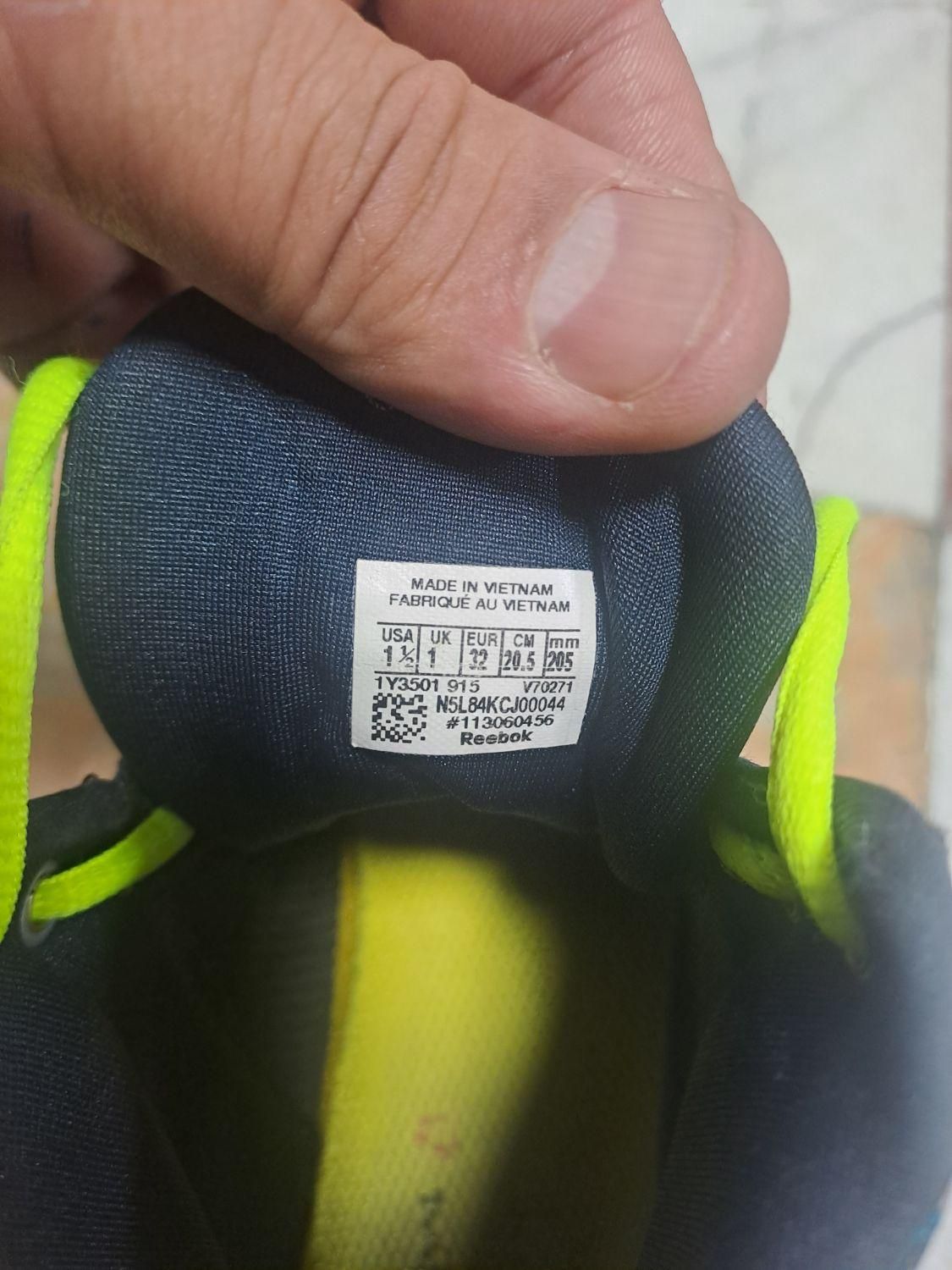 کتونی ریبوکreebok سایز۳۱و۳۲ ولباسهای ارجینال|کفش و لباس بچه|تهران, وصفنارد|دیوار