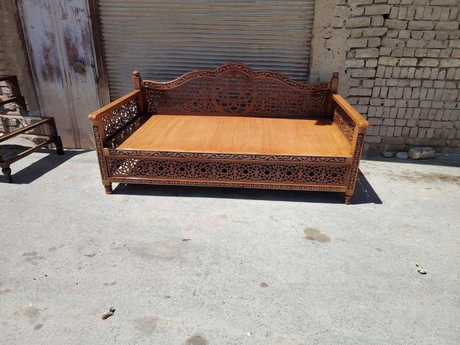 تخت سنتی مبلی مبل چهارمنبت|مبلمان خانگی و میز عسلی|خمینی‌شهر, |دیوار