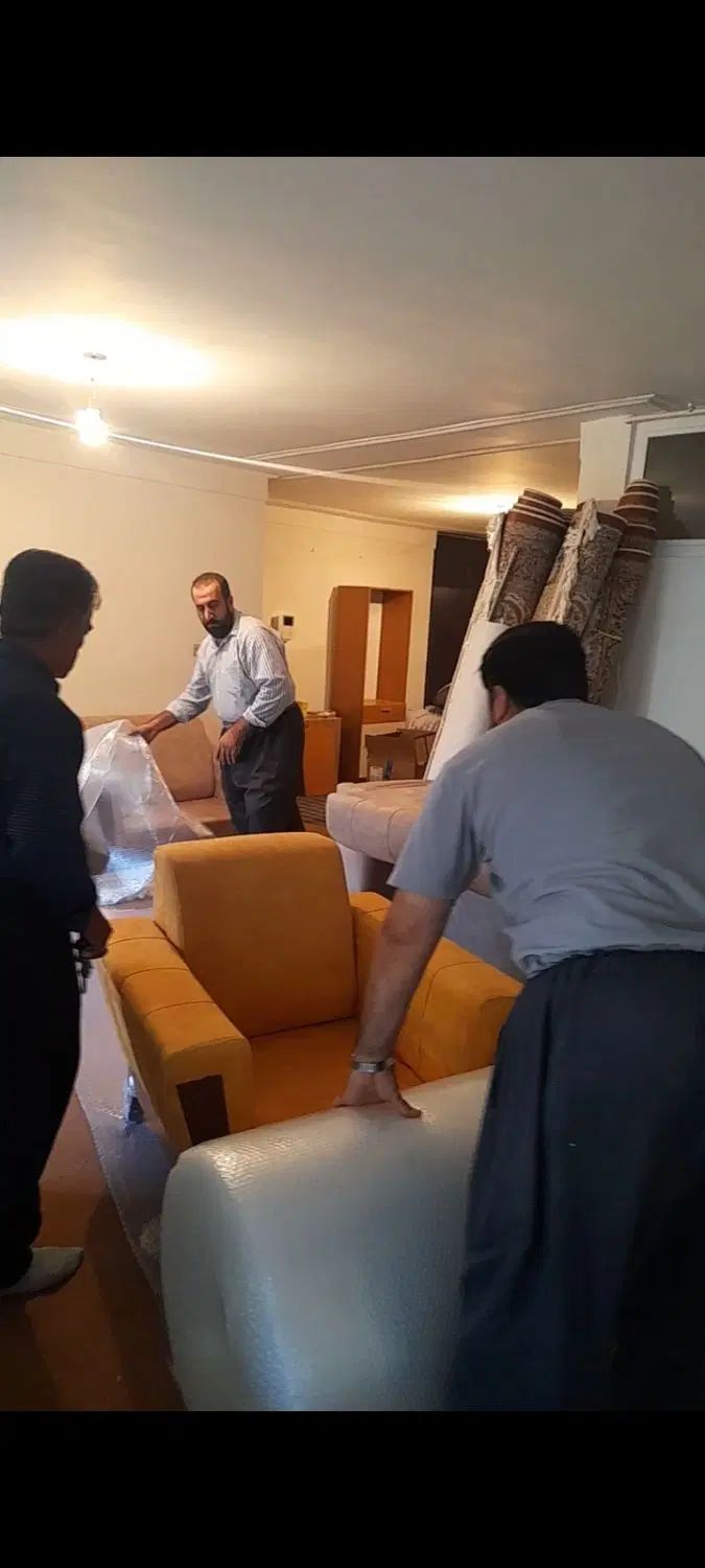 شرکت حق شناس * ایسوزو۶متری باکارگر حمل اثاثیه منزل|خدمات حمل و نقل|سنندج, |دیوار
