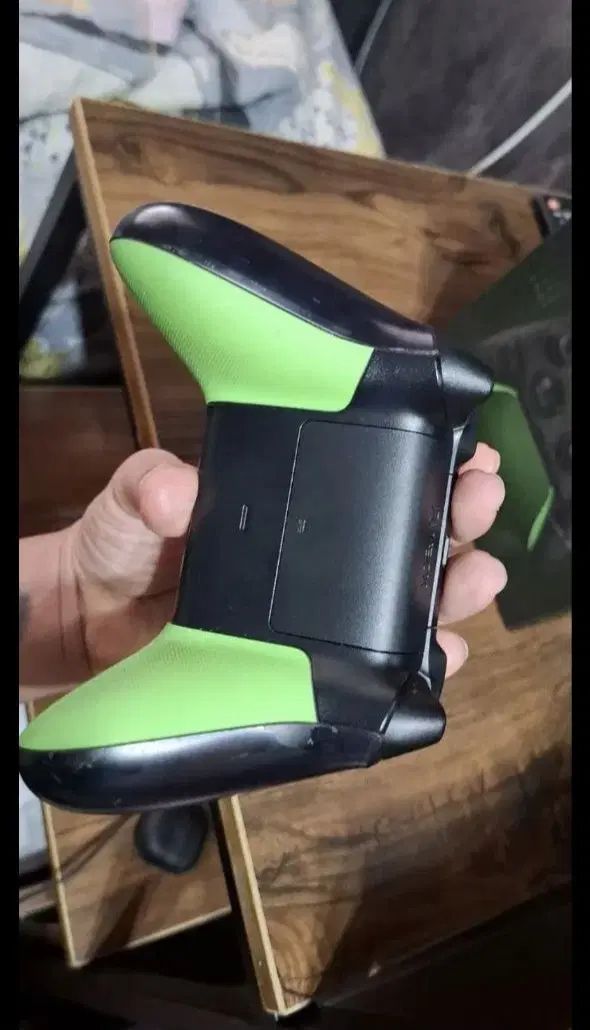 دسته XBOX طرح ویژه ۲۰ سالگی به همراه پایه شارژر|کنسول، بازی ویدئویی و آنلاین|رشت, باهنر|دیوار
