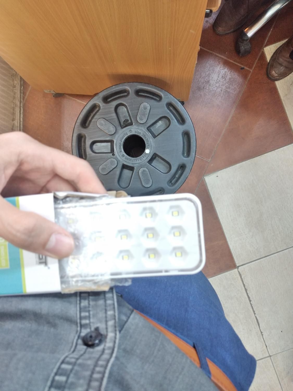 چراغ قوه ۳۰ led|لامپ و چراغ|بروجرد, |دیوار