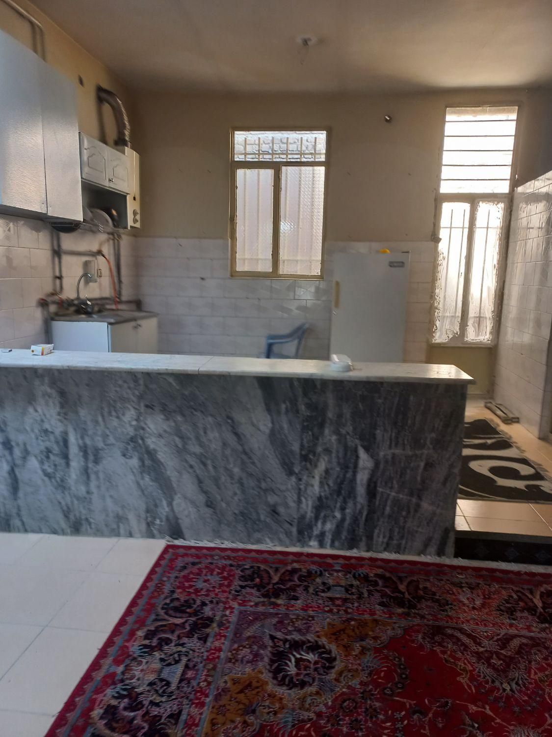 خانه ویلایی جاده قدیم آخر خیابان لاله شمالی|اجارهٔ کوتاه‌مدت آپارتمان و سوئیت|کرمانشاه, |دیوار
