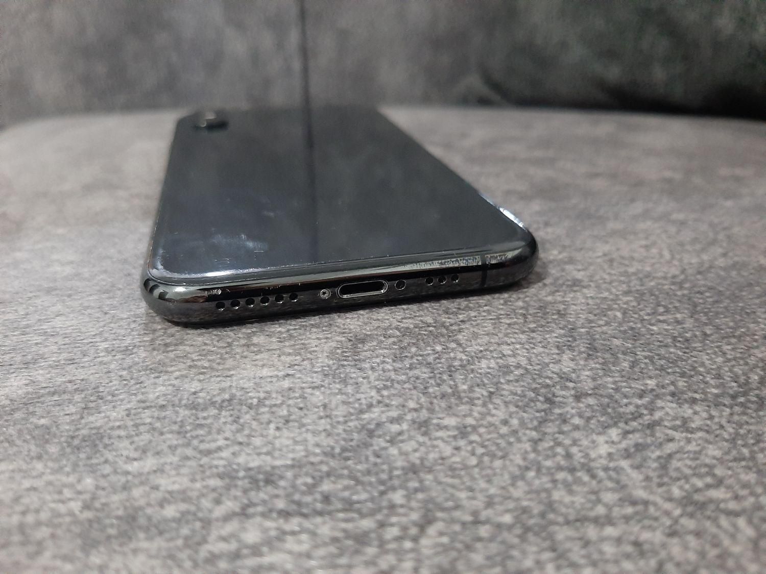 iphonxs|موبایل|فردیس, منظریه|دیوار