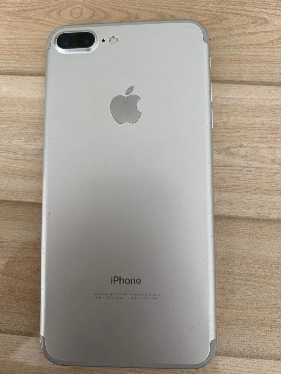 اپل iPhone 7 Plus با حافظهٔ ۲۵۶ گیگابایت|موبایل|اسلام‌شهر, |دیوار