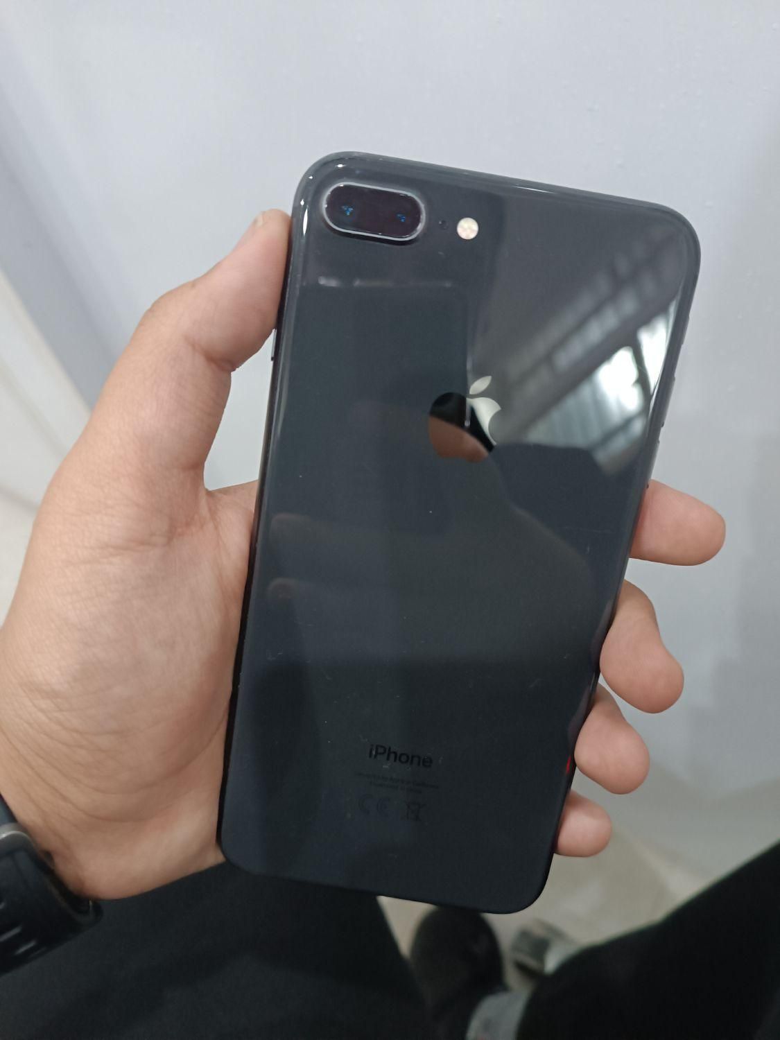 اپل iPhone 8 Plus ۶۴ گیگابایت|موبایل|تهران, زعفرانیه|دیوار