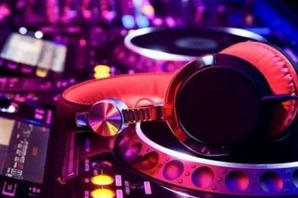 دیجی خانم و اقا .فیلمبردار خانم .dj|خدمات پذیرایی، مراسم|همدان, |دیوار