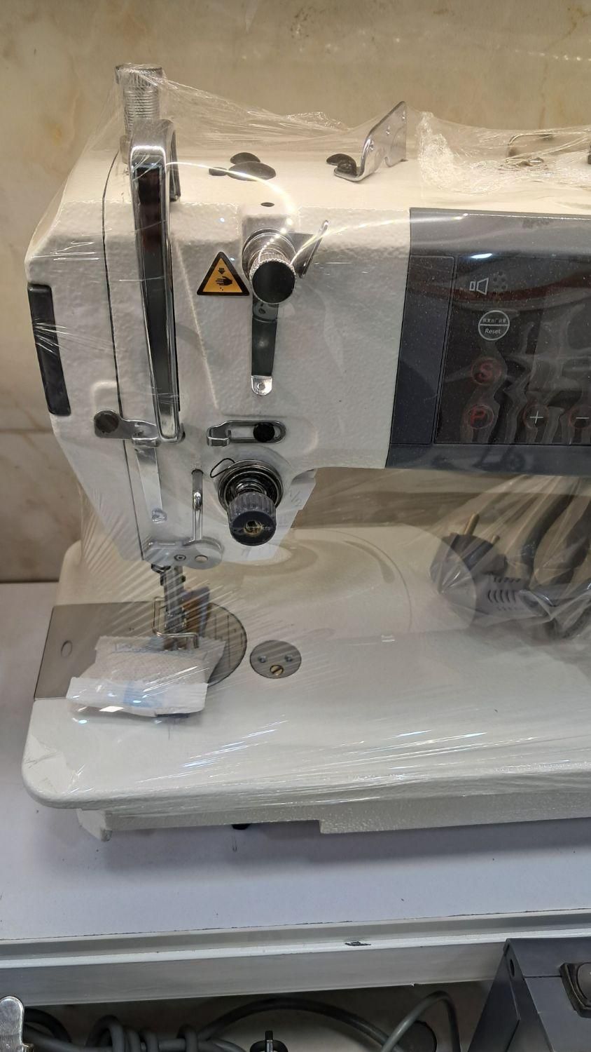 چرخ صنعتی فول اتومات سان سیر|چرخ خیاطی و ریسندگی|قم, شاه ابراهیم|دیوار