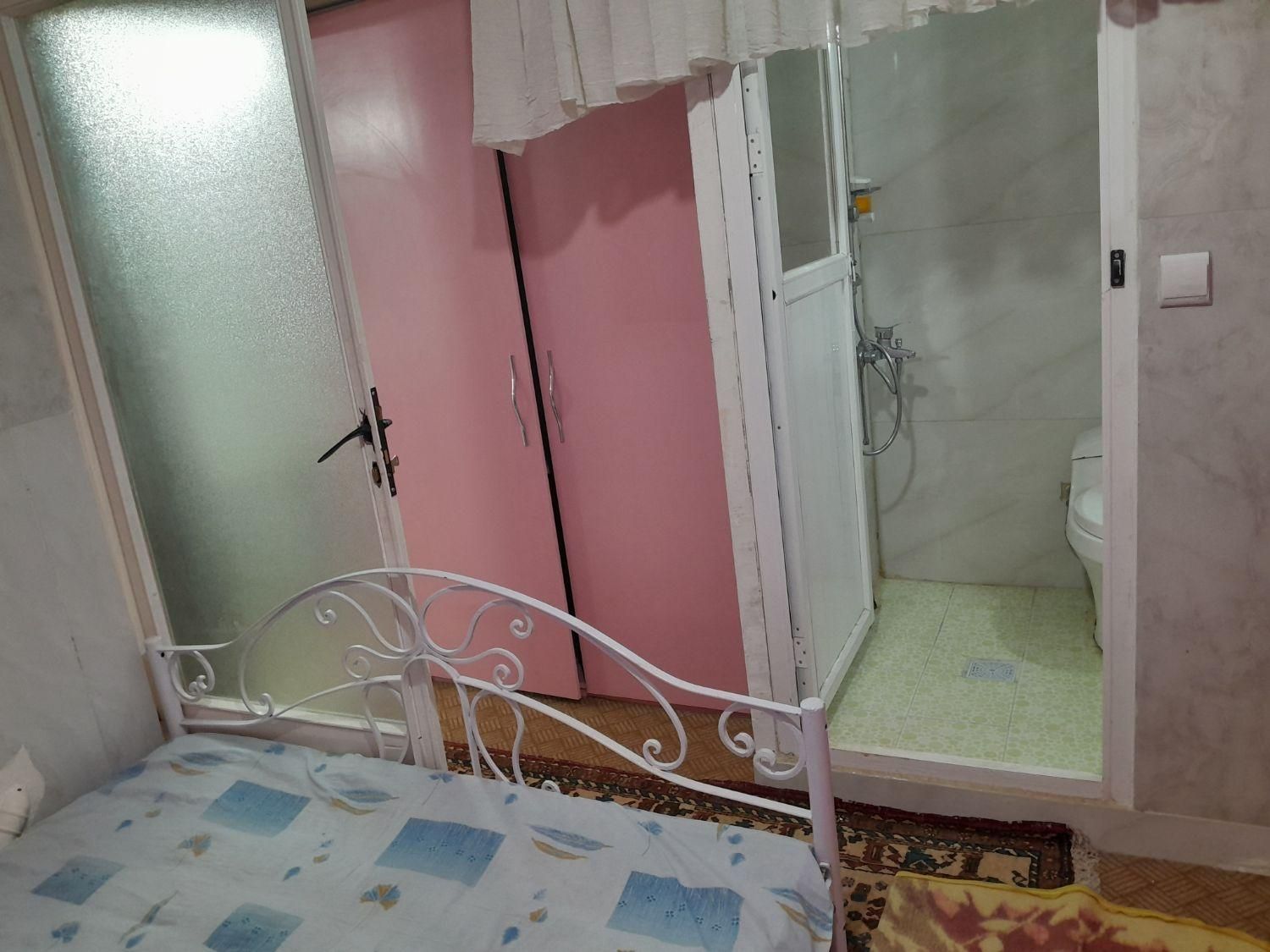 مبله باغ گلها سی وسه پل خواجو|اجارهٔ کوتاهمدت آپارتمان و سوئیت|اصفهان, خواجو|دیوار