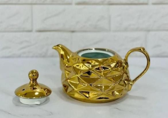قوری طلایی و زیبای چینی|قوری، کتری، قهوه‌ساز دستی|پلدشت, |دیوار
