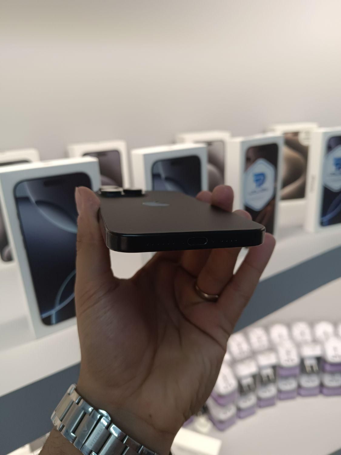 iphone 15 pro max|موبایل|اصفهان, باغ نگاره|دیوار