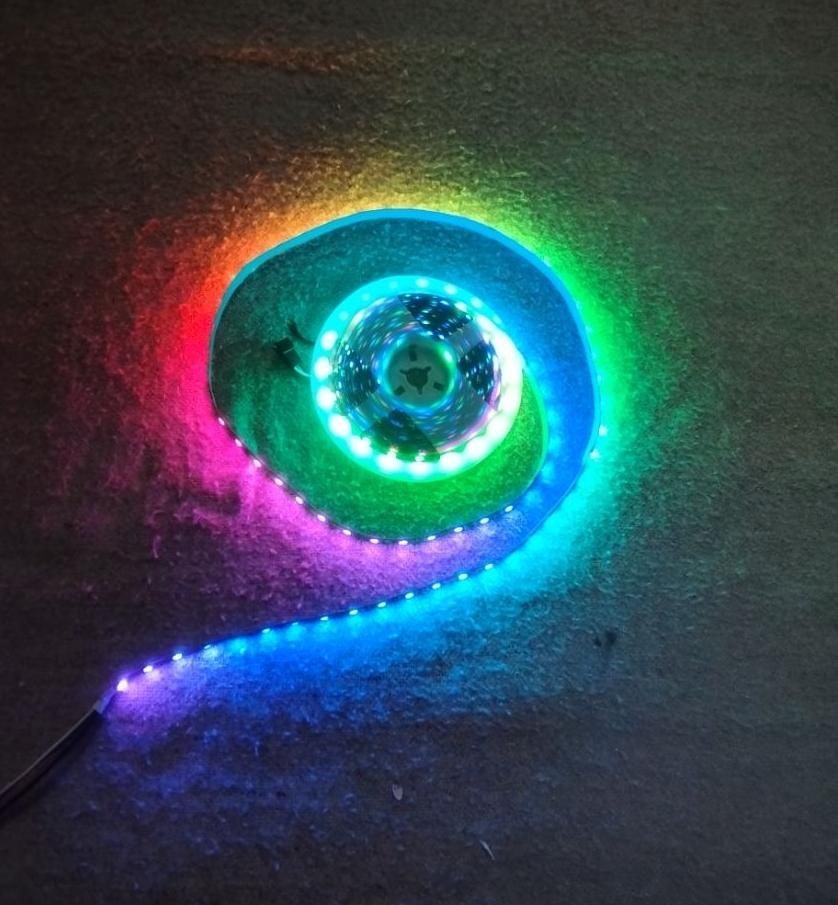 ریسه نواری RGB برنامه پذیر ic دار سقف ابری هوشمند|ریسه و چراغ تزئینی|شیراز, شهرک پرواز|دیوار