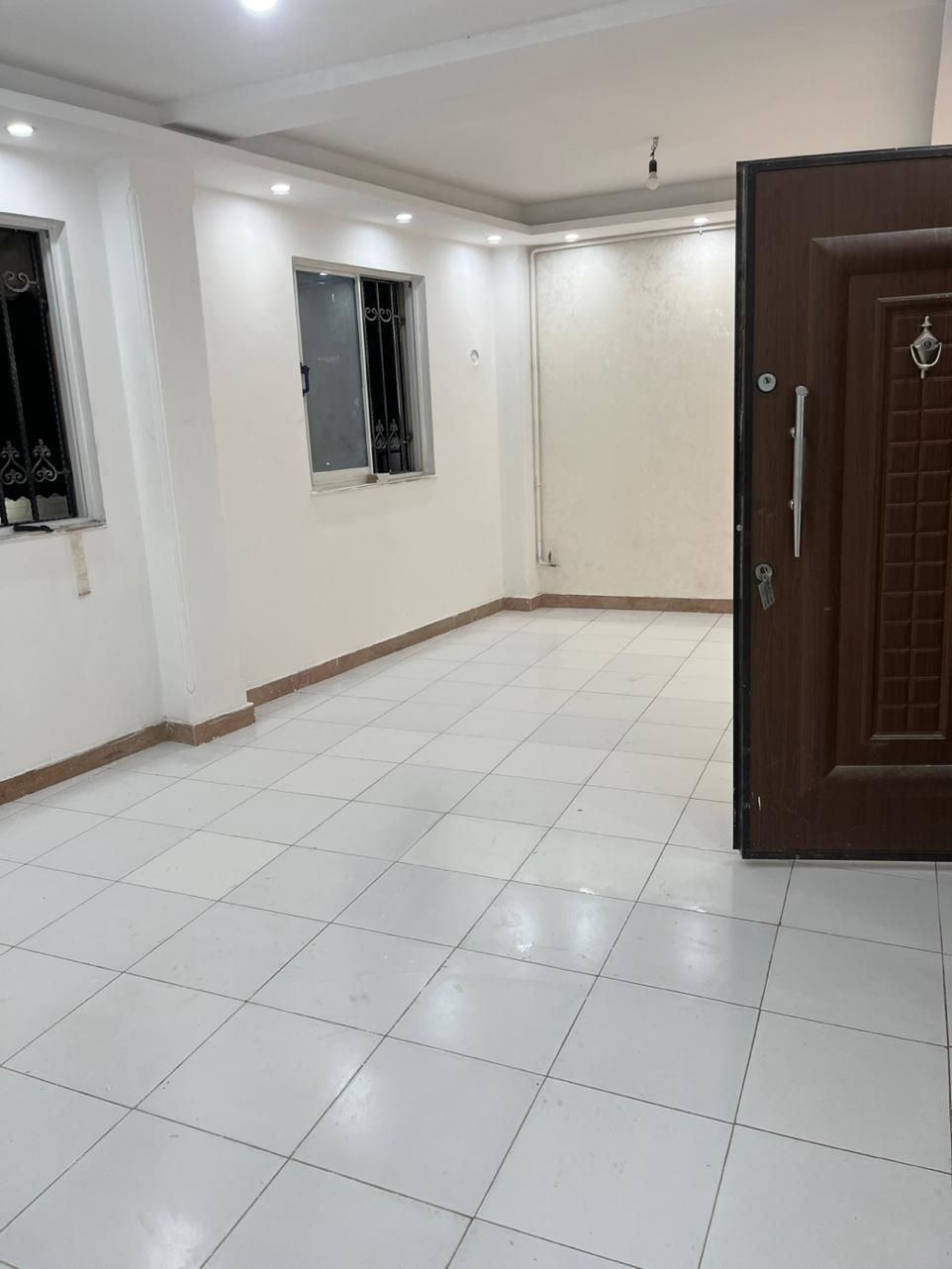 ۸۵متر تک واحدی طبقه ۱ سند تکبرگ تخلیه|فروش آپارتمان|رشت, دیلمان|دیوار