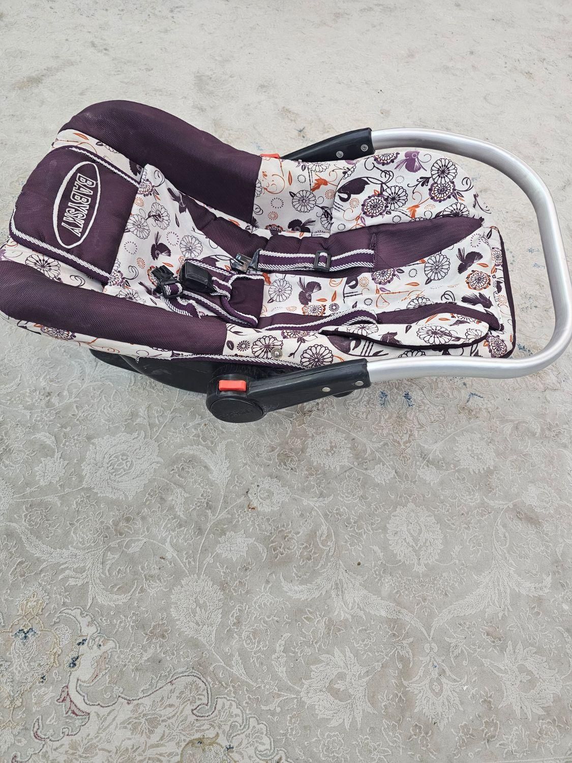 کریر نوزاد|اسباب و اثاث بچه|شیراز, میانرود|دیوار