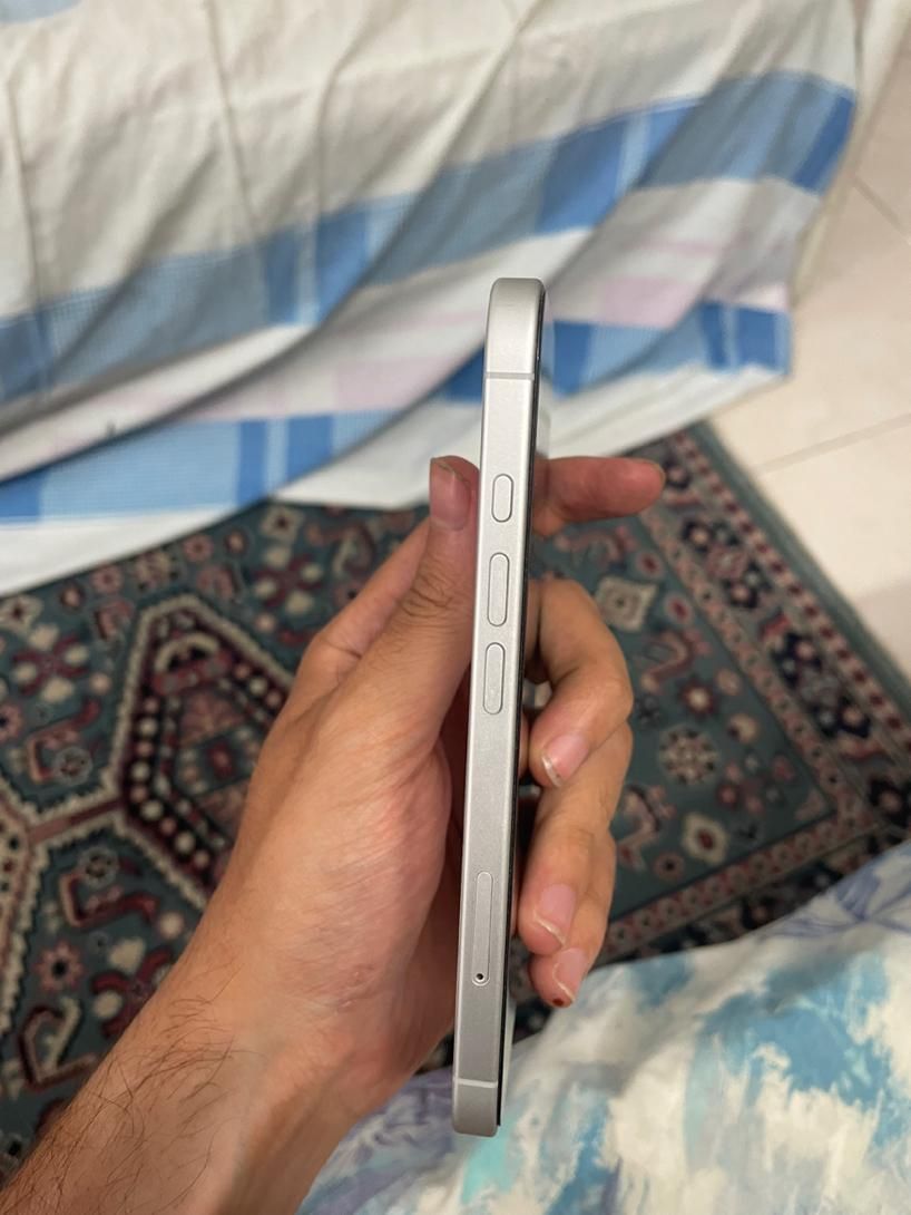 اپل iPhone 16 با حافظهٔ ۱۲۸ گیگابایت|موبایل|تهران, جابری|دیوار