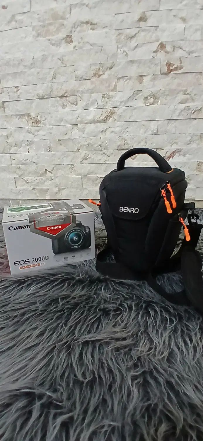 دوربین Canon 2000D/ کاملا نو /با کلیه لوازم جانبی|دوربین عکاسی و فیلم‌برداری|تهران, فلاح|دیوار