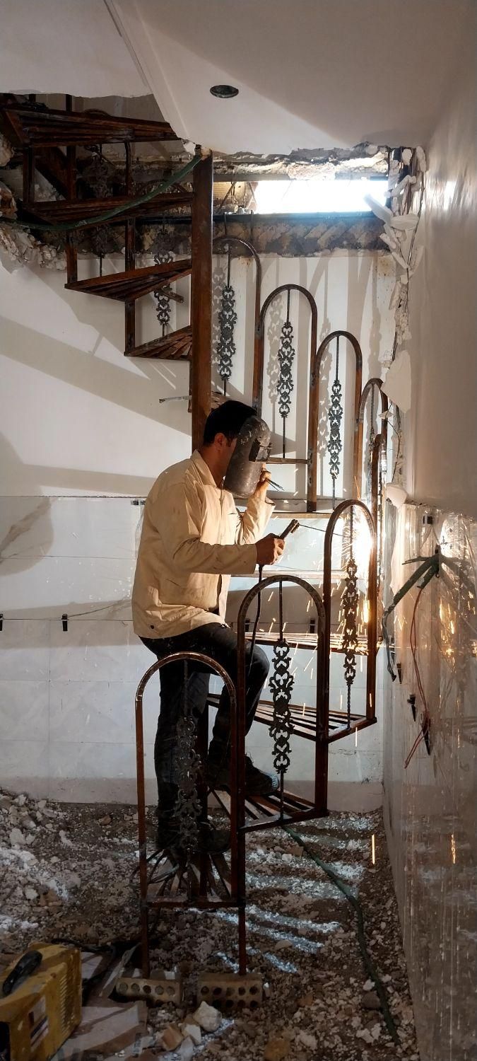 جوشکار سیار لوله کشی گاز پله گرد نرده حفاظ سایبان|خدمات پیشه و مهارت|مشهد, هدایت|دیوار