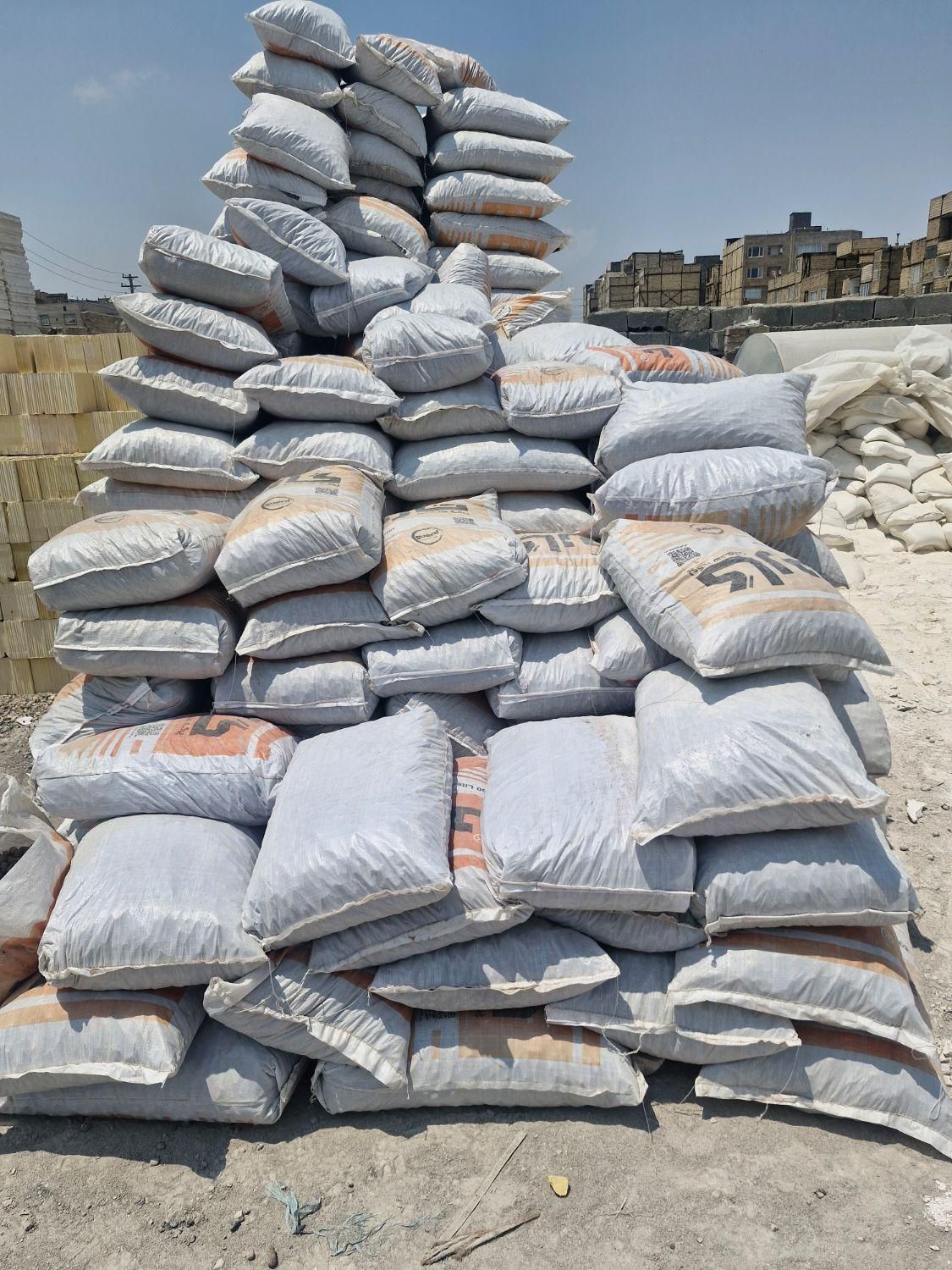 سیمان . مصالح  گچ سمنان ، گروت، ارزان‌تر از همه جا|مصالح و تجهیزات ساختمان|مشهد, توس|دیوار