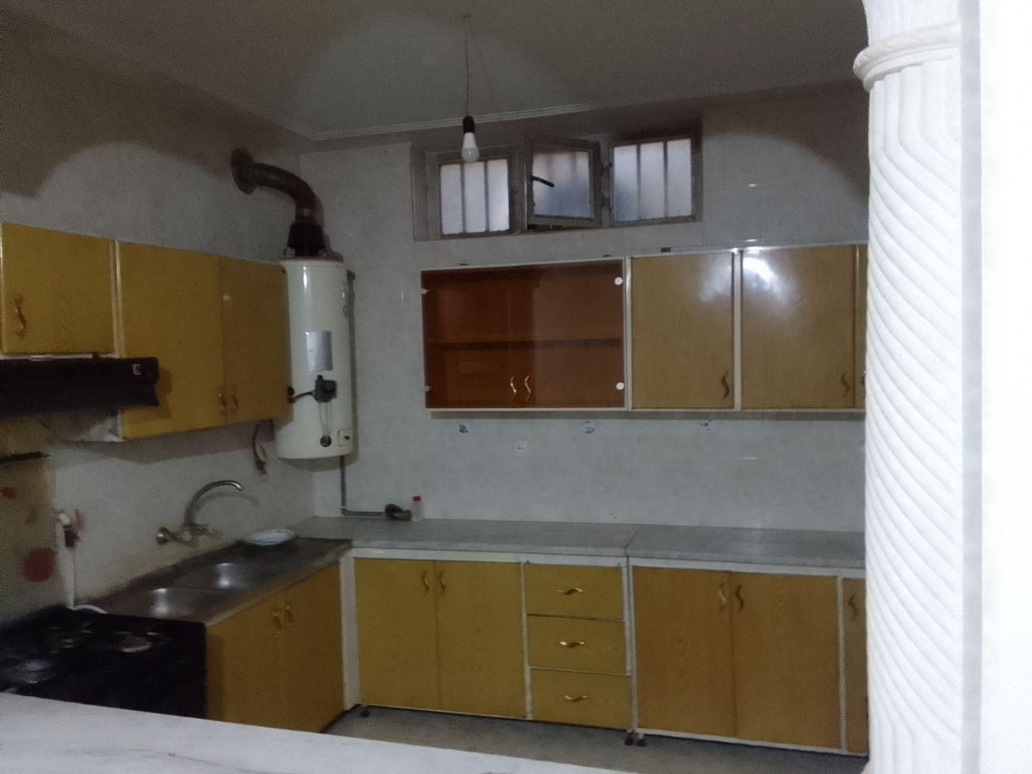 منزل مبله اپارتمان مبله خانه مبله|اجارهٔ کوتاهمدت آپارتمان و سوئیت|شیراز, آزادگان|دیوار