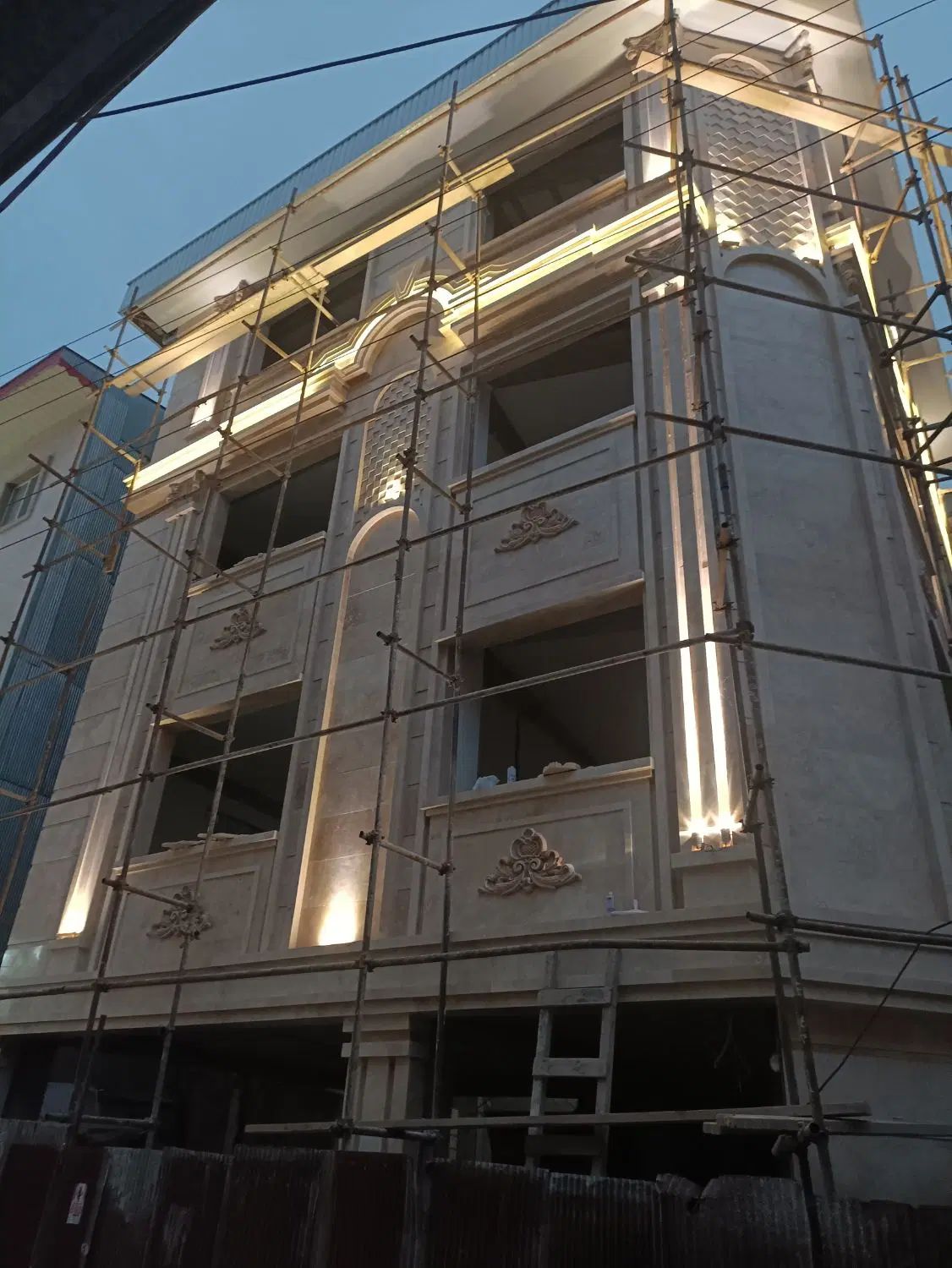 شاگرد سنگ کار|استخدام معماری، عمران و ساختمانی|رشت, علی آباد|دیوار