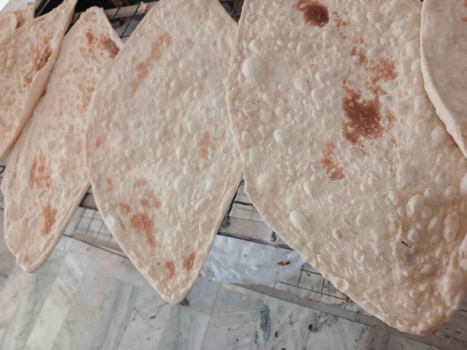 نان محلی (کاشمر تربت نیشابوری)|خوردنی و آشامیدنی|مشهد, سرافرازان|دیوار