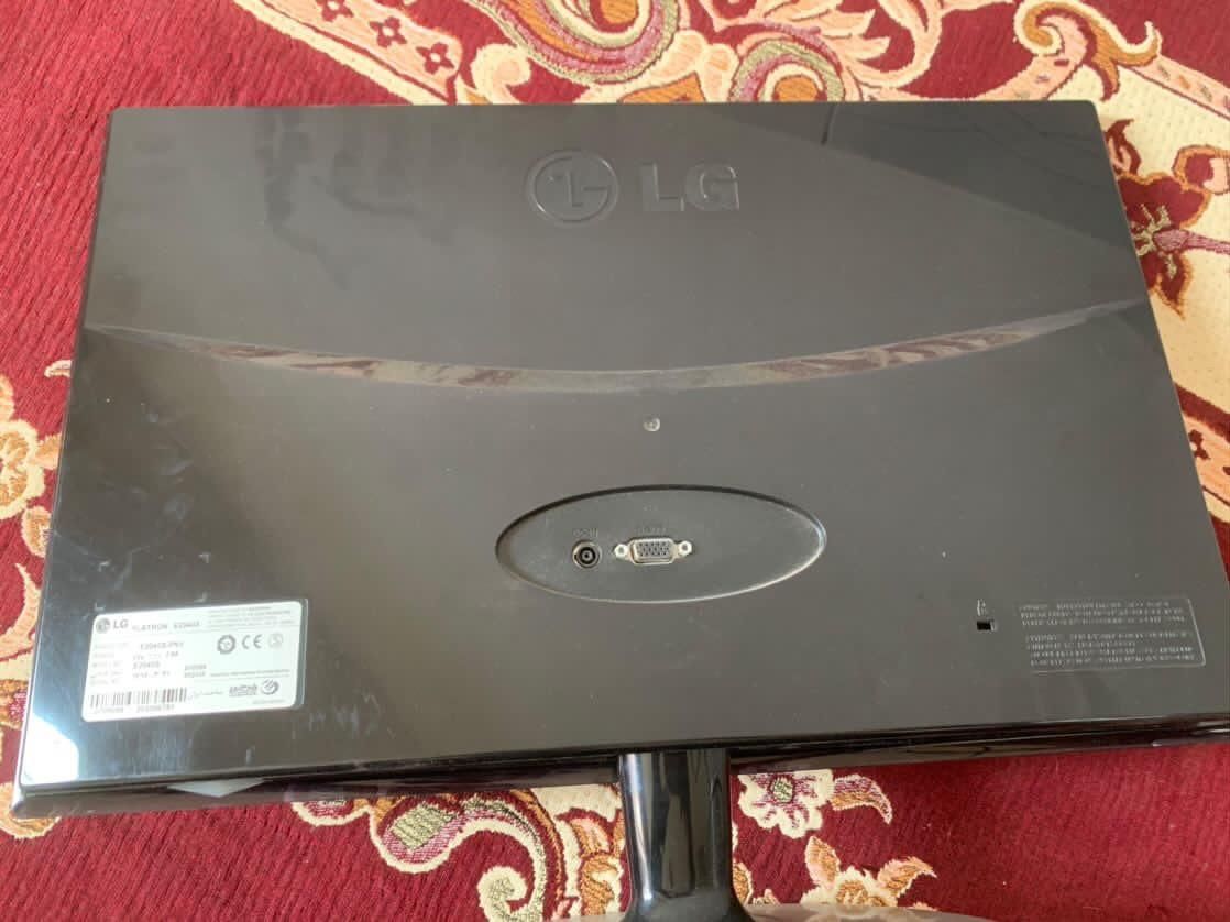مانیتور۲۴ اینچ Flatron E2040s|قطعات و لوازم جانبی رایانه|تربت‌حیدریه, پائین ولایت|دیوار