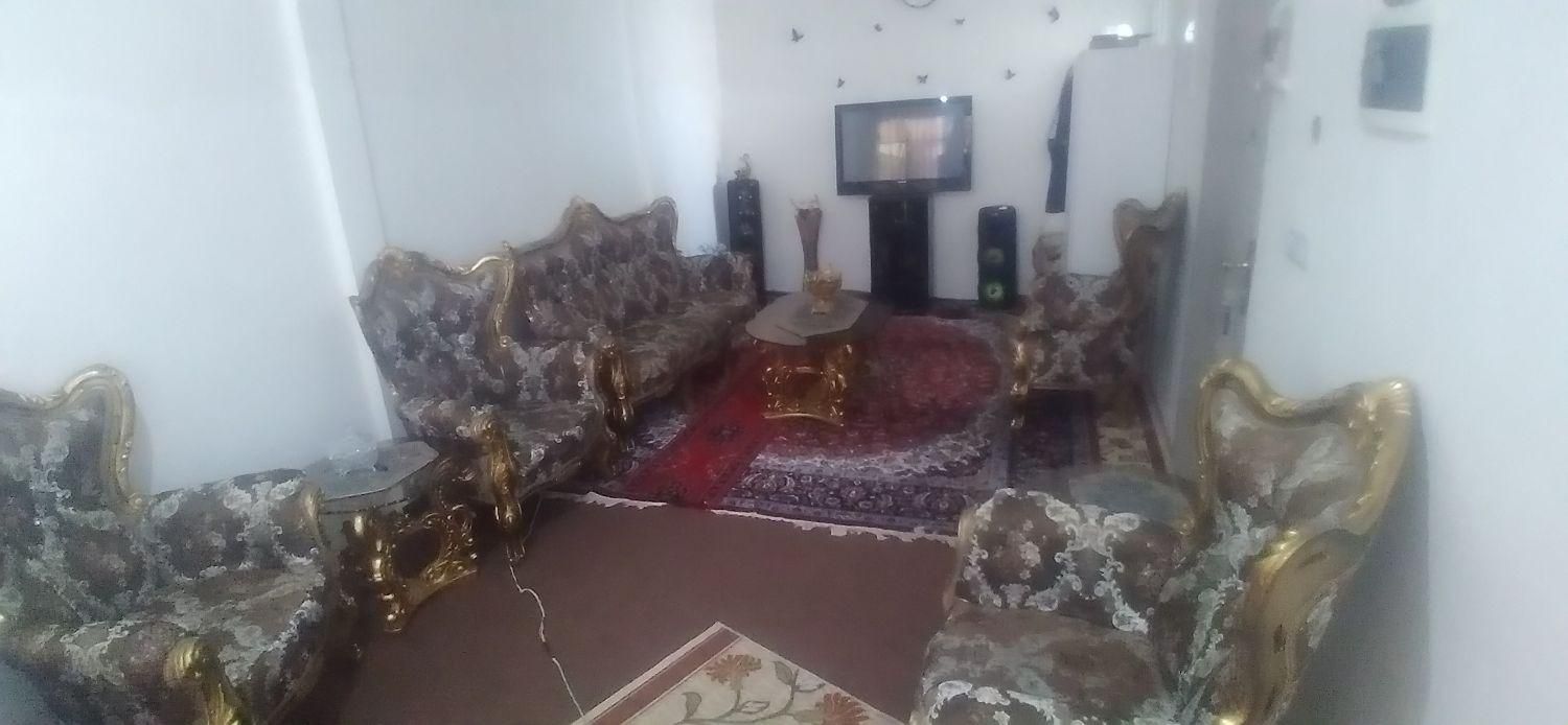 مبل سلطنتی ۷نفره تمام استیل ویک میز نهارخوری ۲نفره|مبلمان خانگی و میز عسلی|رباط‌کریم, |دیوار