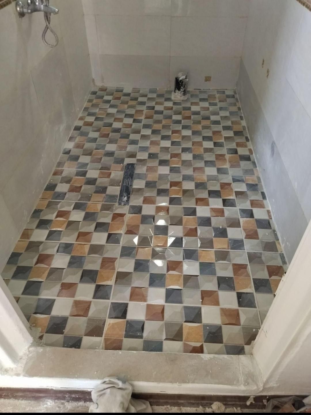 کاشی کاری|خدمات پیشه و مهارت|ساوه, |دیوار