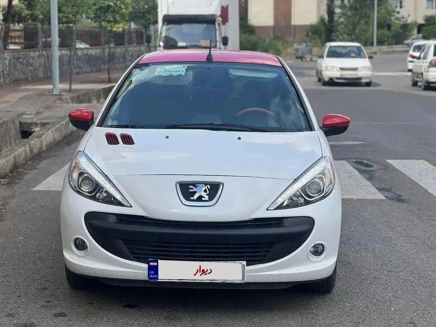 پژو 207i اتوماتیک MC، مدل ۱۴۰۱ معاوضه با ۲۰۶ دنده|خودرو سواری و وانت|رشت, نامجو|دیوار