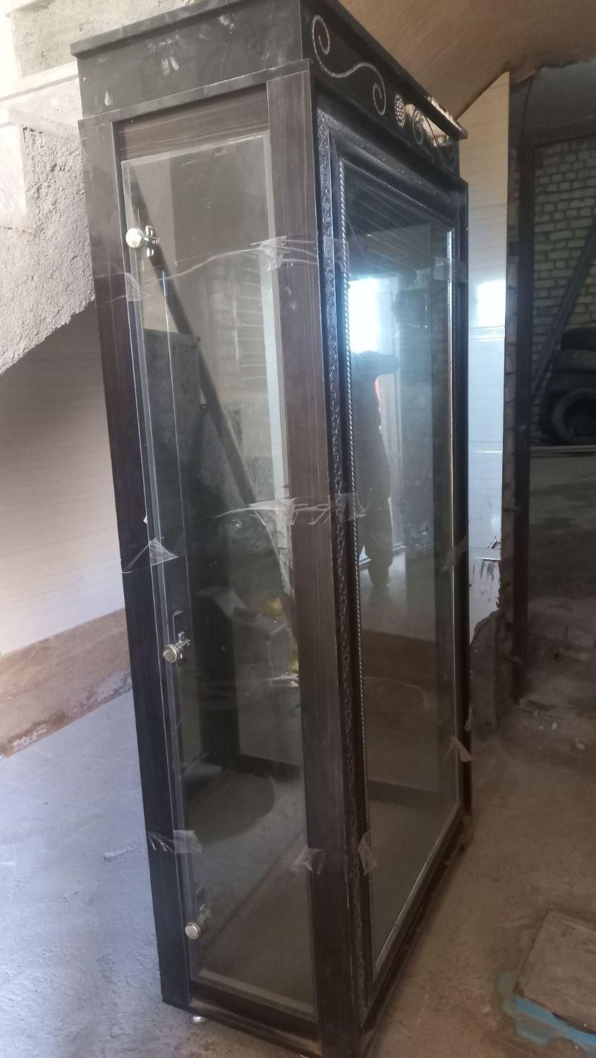 ویترین زیبا و کاربردی|بوفه، ویترین، کنسول|شهرکرد, |دیوار