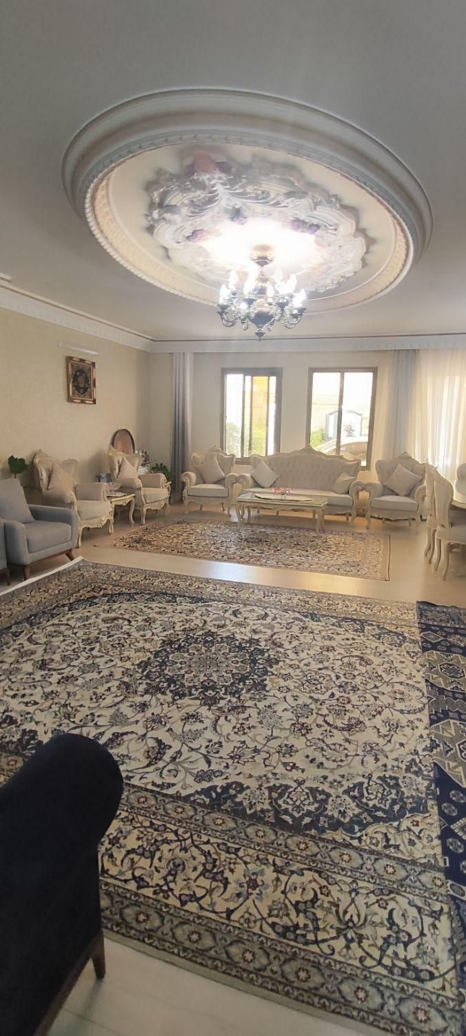 دو طبقه /مخابرات /۲۲۵ متری / قابل تهاتر|فروش خانه و ویلا|شاهین‌شهر, مخابرات (شهید بهشتی)|دیوار