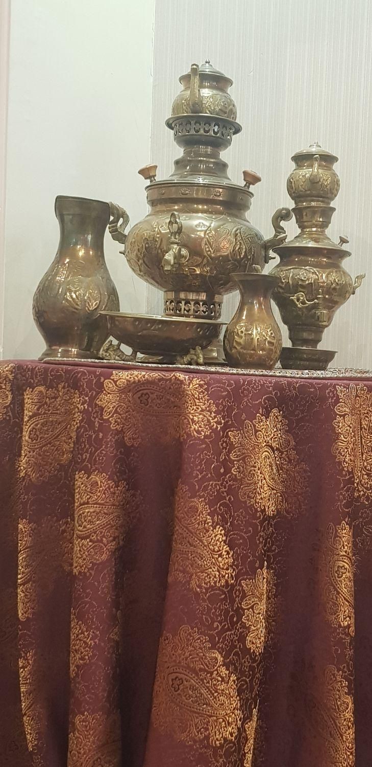 سماور زغالی  بهمراه سیسمونی ست و میز گرد ترمه|کلکسیون اشیاء عتیقه|شهریار, |دیوار