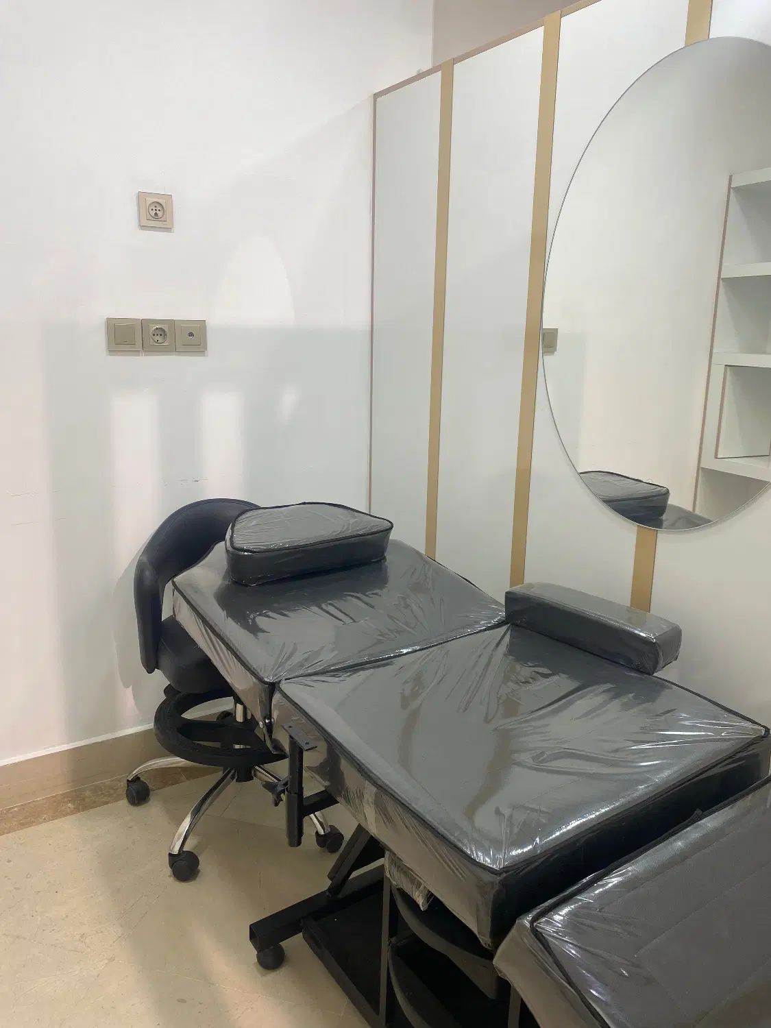 جذب نیروی ناخن،مژه،کوتاهی حرفه‌ای برای سالن زیبایی|استخدام درمانی، زیبایی، بهداشتی|رشت, سعدی (تختی)|دیوار