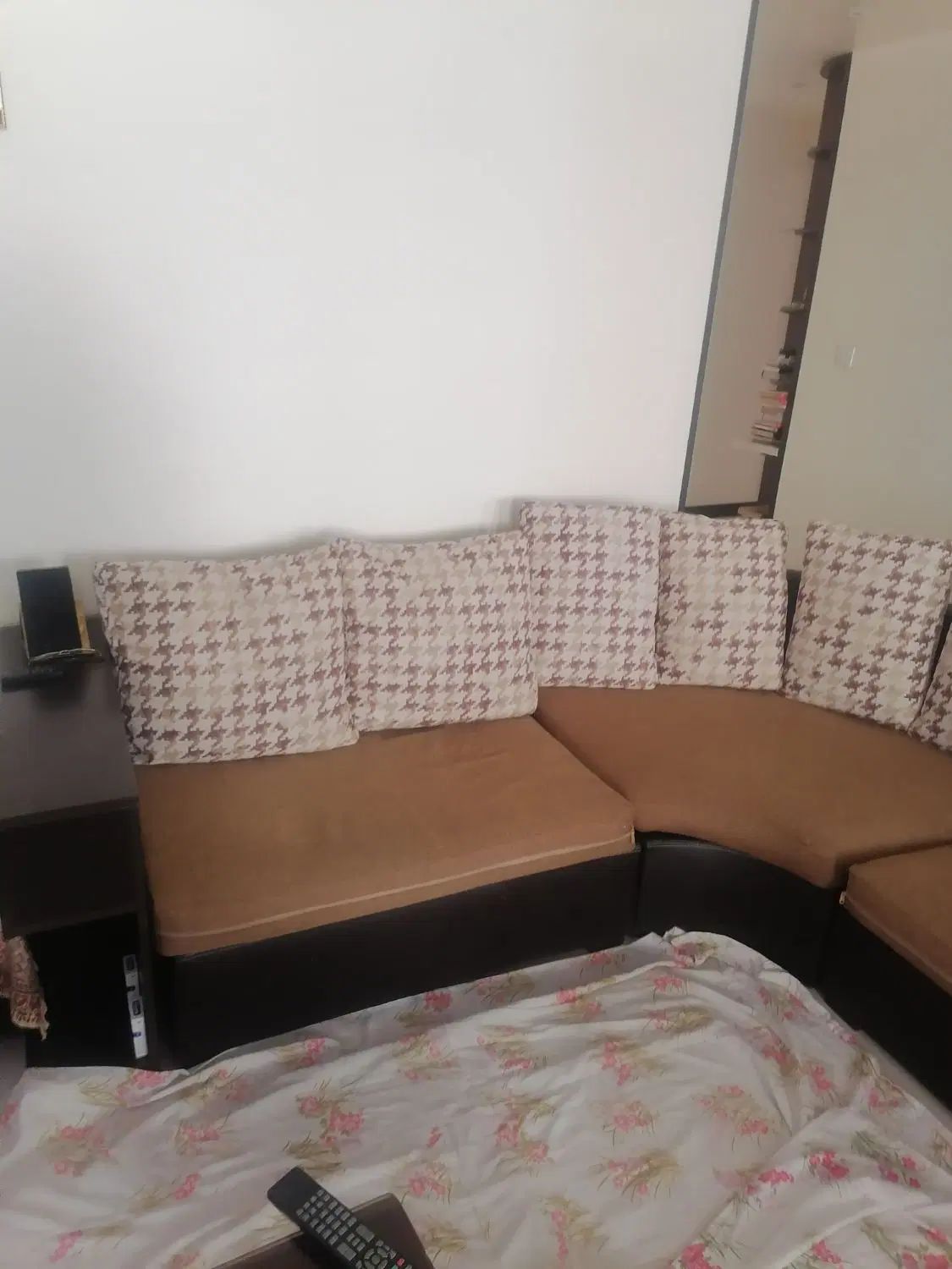 مبل راحتی هفت نفره ال به همراه میز|مبلمان خانگی و میز عسلی|کرج, شهرک علی ابن ابیطالب (کوثر)|دیوار