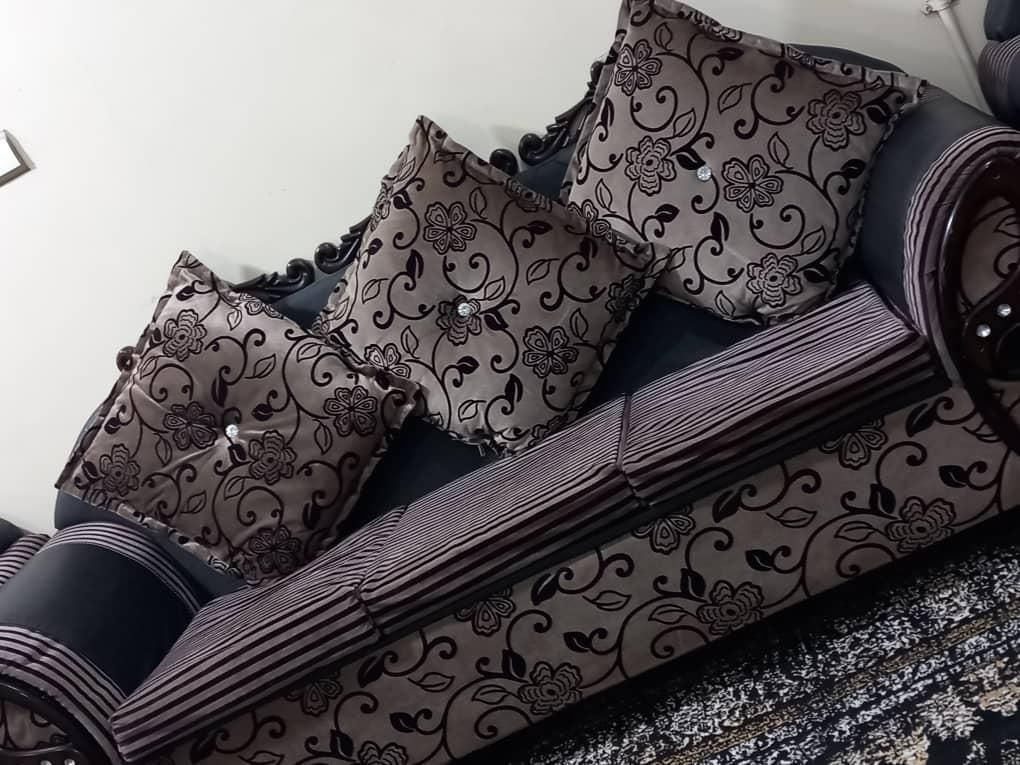 مبل و جلو عسلی|مبلمان خانگی و میز عسلی|اهواز, کوی فرهنگیان ۲|دیوار