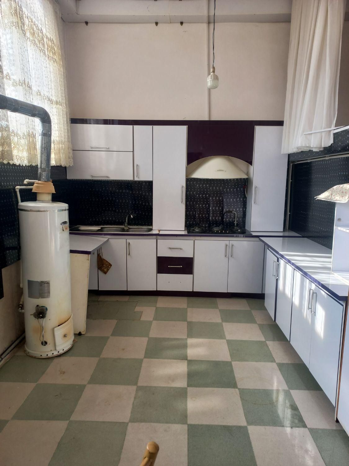 کابینت آشپزخانه با گاز و هود و سینگ ام دی اف|آب‌چکان و نظم‌دهنده ظروف|شاهین دژ, |دیوار